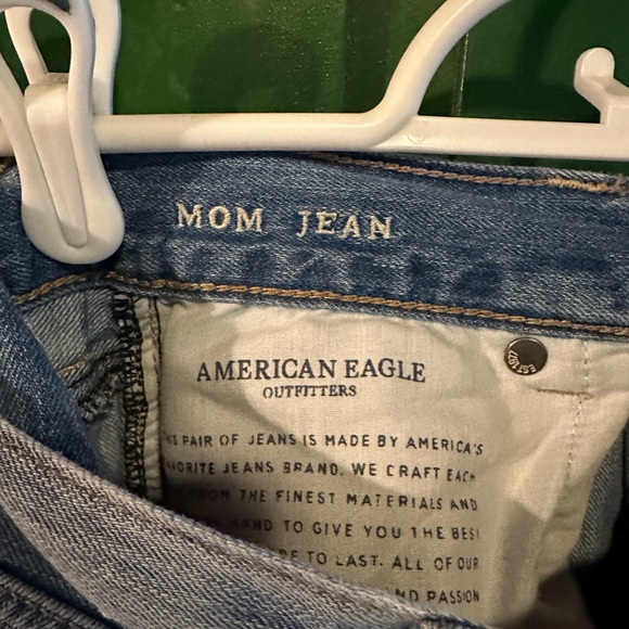 American Eagle Mom Jean, Size 0S - Picture 5 of 5